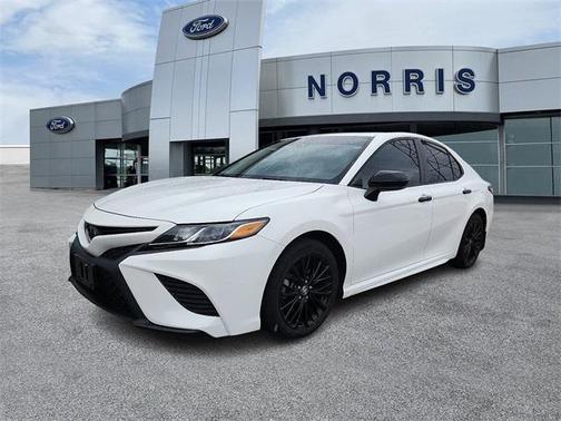 2020 Toyota Camry SE Nightshade
