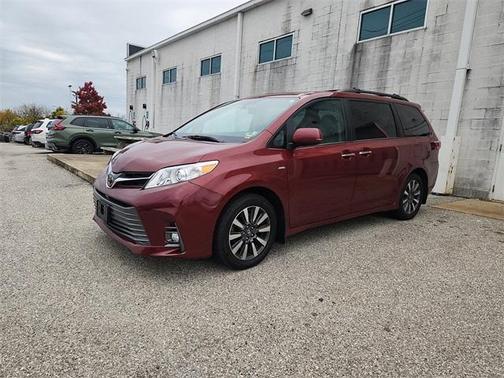 2018 Toyota Sienna 