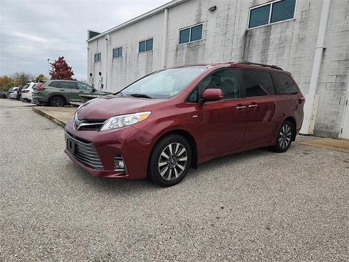 2018 Toyota Sienna 