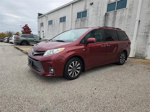 2018 Toyota Sienna 