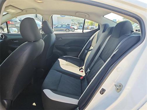 2021 Nissan Versa 1.6 SV