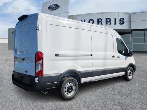 2026 Ford Transit-250