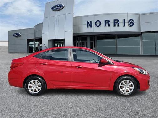2013 Hyundai Accent GLS