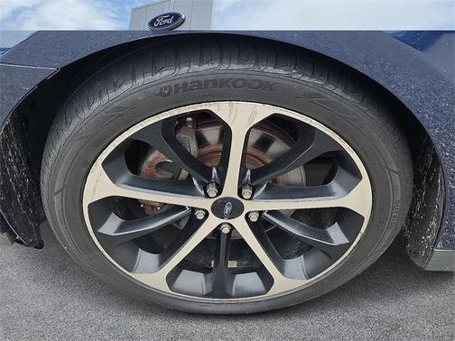 2016 Ford Taurus SEL