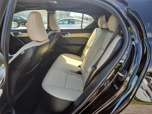 2014 Lexus CT 200h Base