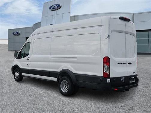 2026 Ford Transit-350 