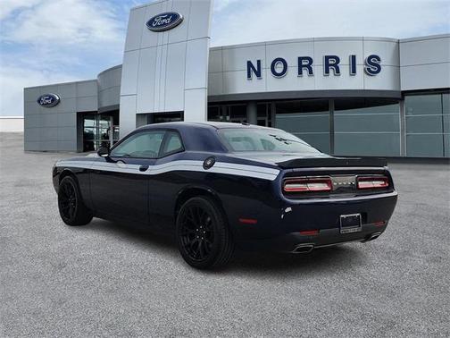 2017 Dodge Challenger SXT