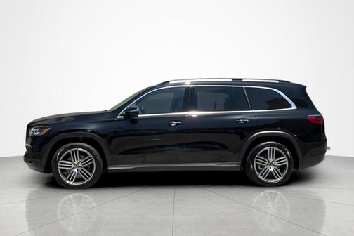 Obsidian Black 2026 Mercedes-Benz GLS 450 4MATIC