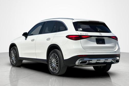 Polar White 2025 Mercedes-Benz GLC 300 Base