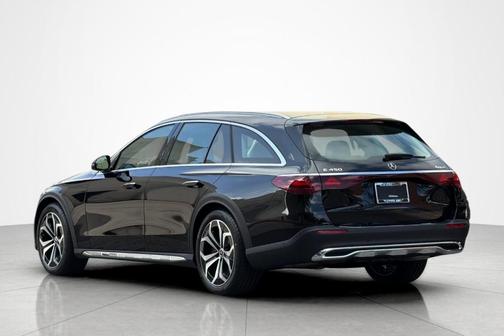 Obsidian Black Metallic 2026 Mercedes-Benz E-Class E 450 4MATIC