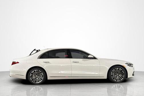 MANUFAKTUR Moonlight White Metallic 2026 Mercedes-Benz S-Class Base