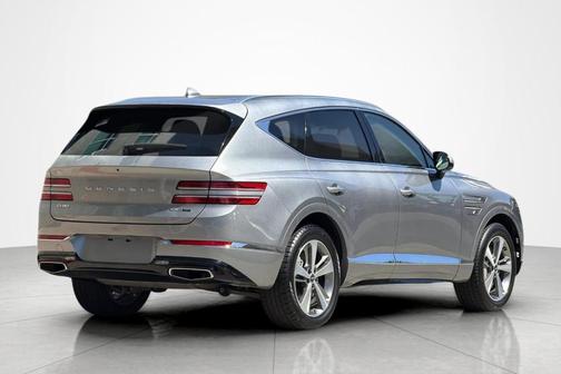 Diamond Silver 2024 Genesis GV80