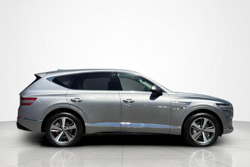 Diamond Silver 2024 Genesis GV80