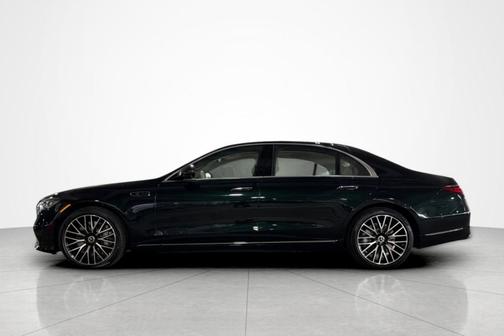Emerald Green Metallic 2027 Mercedes-Benz S-Class Base