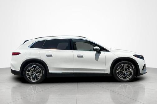Polar White 2026 Mercedes-Benz EQS 400 Base 4MATIC