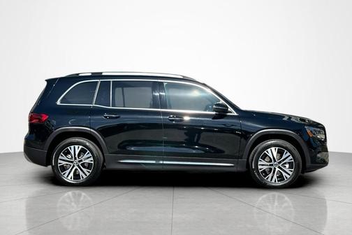 Midnight Black 2026 Mercedes-Benz GLB 250 Base