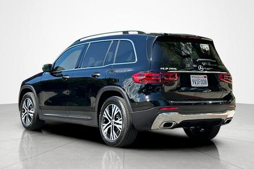 Midnight Black 2026 Mercedes-Benz GLB 250 Base