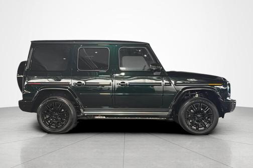 Emerald Green Metallic 2027 Mercedes-Benz G-Class 580E