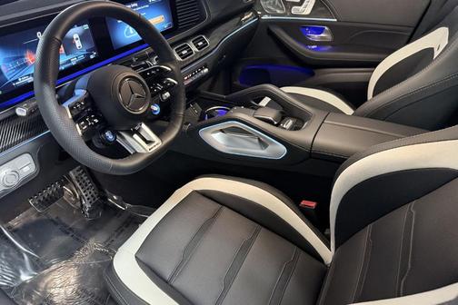 MANUFAKTUR Moonlight White Metallic 2026 Mercedes-Benz AMG GLE 63 S