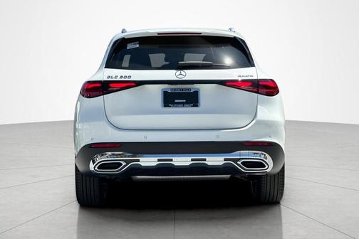 Polar White 2026 Mercedes-Benz GLC 300 Base 4MATIC