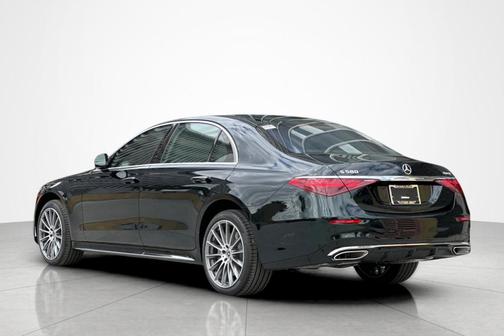 Emerald Green Metallic 2026 Mercedes-Benz S-Class Base