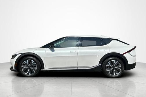 White 2023 Kia EV6 Light