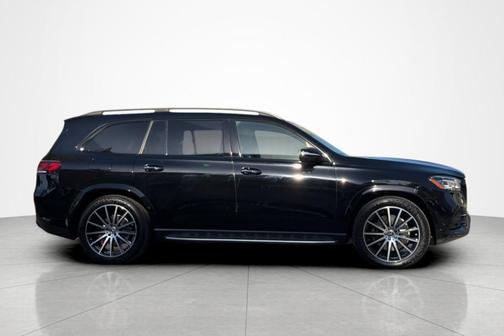 Black 2022 Mercedes-Benz GLS 450 4MATIC