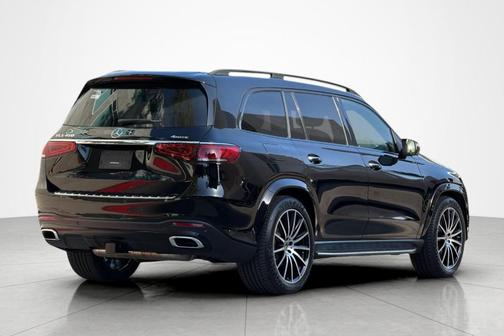 Black 2022 Mercedes-Benz GLS 450 4MATIC
