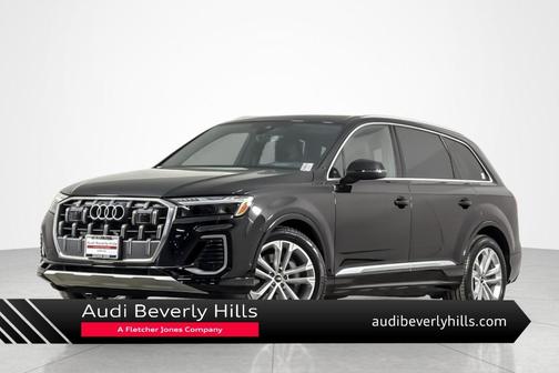 Mythos Black Metallic 2025 Audi Q7 55 Premium