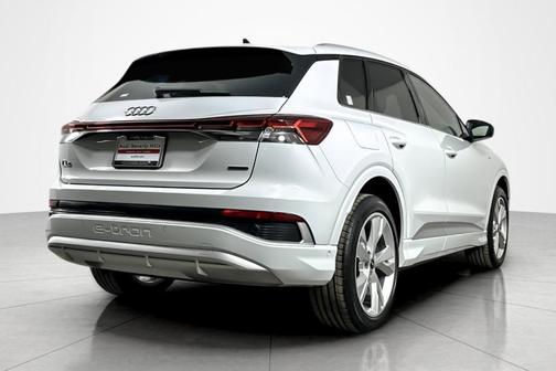 Glacier White Metallic 2023 Audi Q4 e-tron 50 Premium