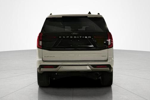 Oxford White 2025 Ford Expedition Max Platinum