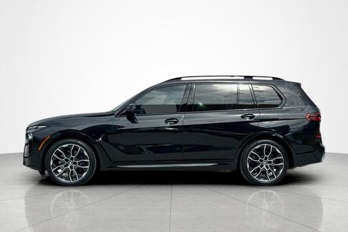 Black Sapphire Metallic 2024 BMW X7 M60i