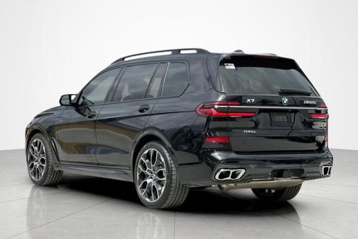 Black Sapphire Metallic 2024 BMW X7 M60i