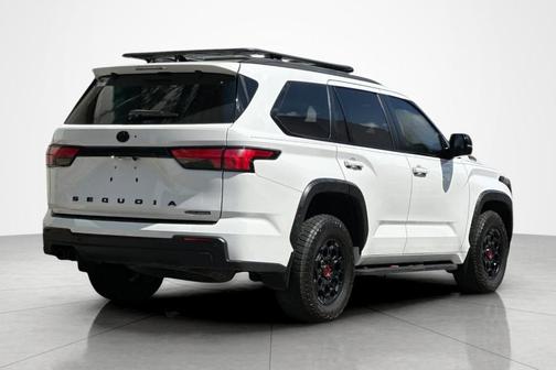 Ice 2025 Toyota Sequoia SR5