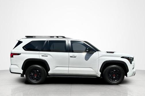 Ice 2025 Toyota Sequoia SR5