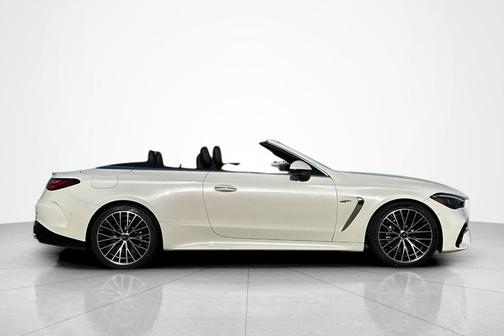 MANUFAKTUR Moonlight White Metallic 2026 Mercedes-Benz AMG CLE 53 Base