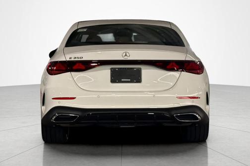 Polar White 2027 Mercedes-Benz E-Class 350