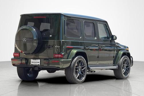 G manufaktur Olive Metallic 2022 Mercedes-Benz AMG G 63 4MATIC