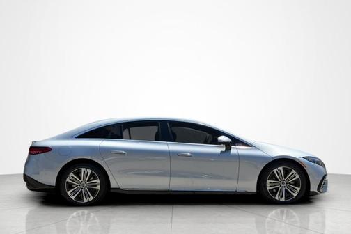 Cirrus Silver Metallic 2026 Mercedes-Benz EQS 450 Base 4MATIC