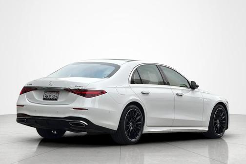 MANUFAKTUR Moonlight White Metallic 2026 Mercedes-Benz S-Class Base