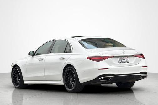 MANUFAKTUR Moonlight White Metallic 2026 Mercedes-Benz S-Class Base