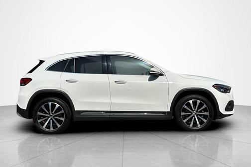 Polar White 2023 Mercedes-Benz GLA 250 Base