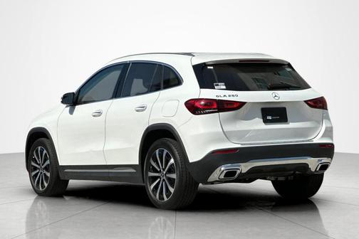 Polar White 2023 Mercedes-Benz GLA 250 Base