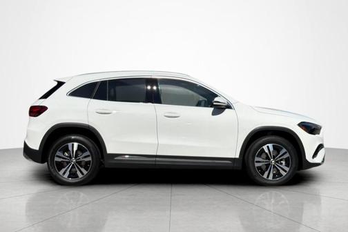 Polar White 2026 Mercedes-Benz GLA 250 Base