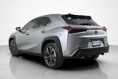 Iridium 2023 Lexus UX 250h Base