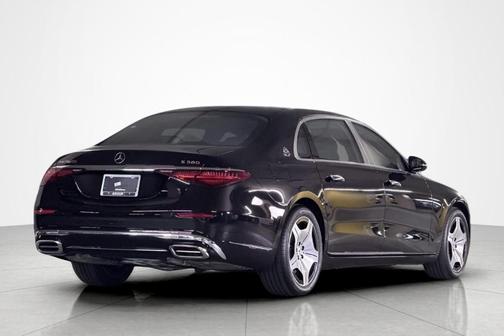 Obsidian Black Metallic 2026 Mercedes-Benz Maybach S 580 4MATIC