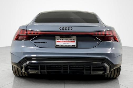 Kemora Gray Metallic 2024 Audi e-tron GT Premium Plus