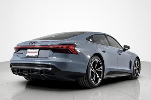 Kemora Gray Metallic 2024 Audi e-tron GT Premium Plus