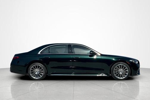 Emerald Green Metallic 2026 Mercedes-Benz S-Class Base