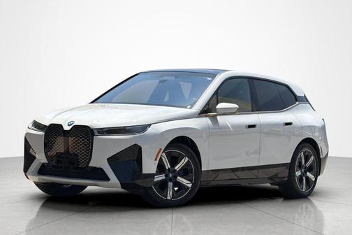 White 2022 BMW iX xDrive50